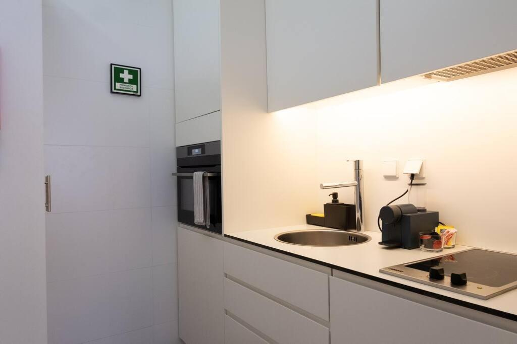 Cedofeita Premium Apartment 2F Porto Bagian luar foto